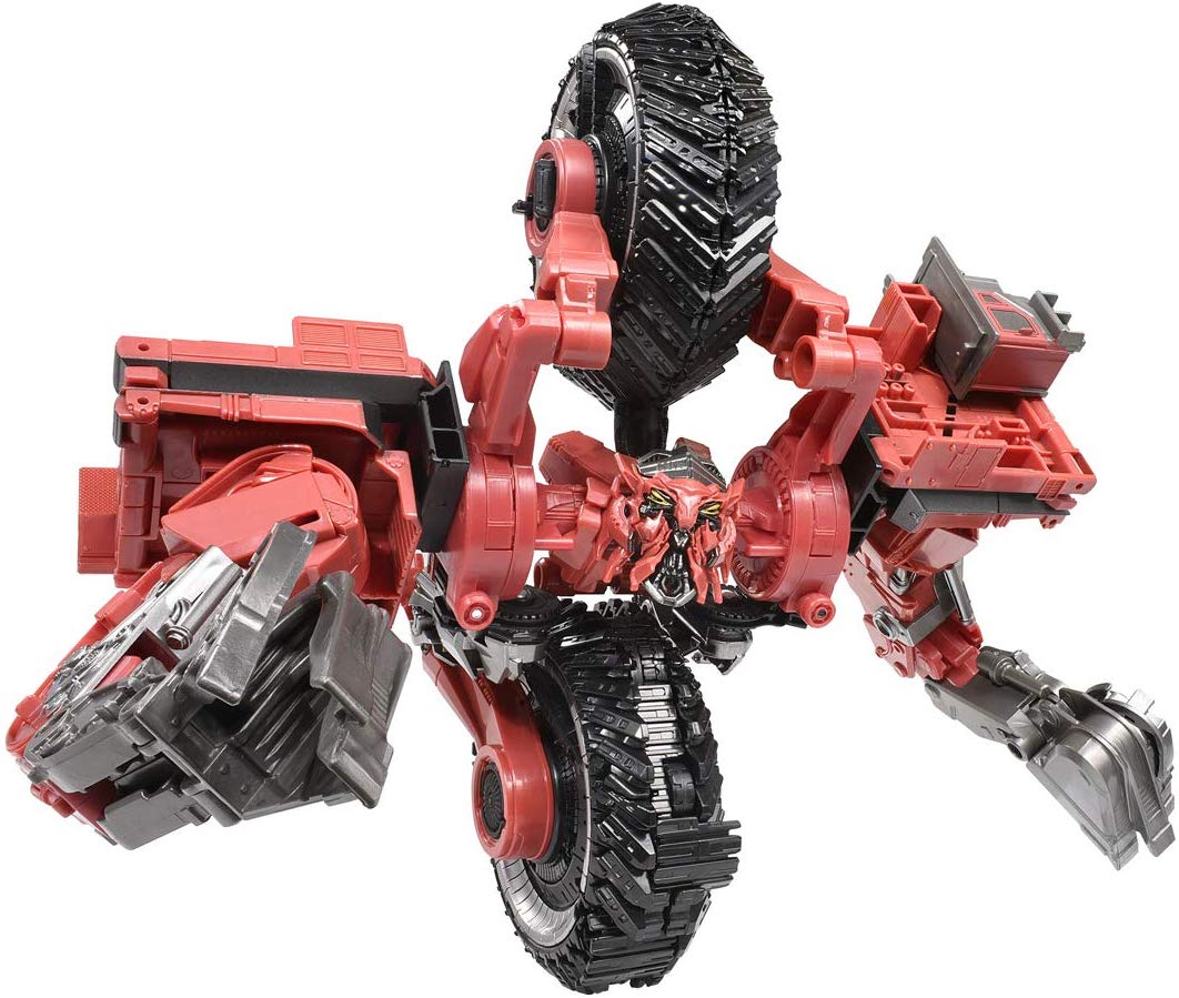 Studio Series SS-49 Sentinel Prime, SS-47 Scavenger, and SS-48 Off